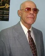 Jes S Victorio Due as Becerra