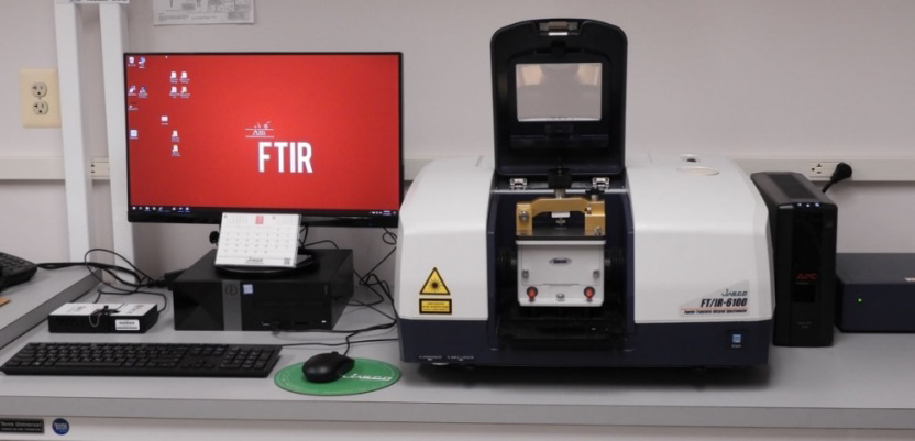 Figure 3: Picture of the FTIR machine.