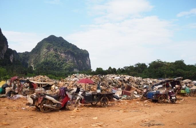 Figure 1: An open dump site close to the Krabi landfill (Photo by N. Khamchun, 2018).