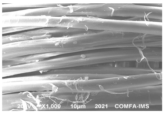 Figure 6: XRD curves of (a) the control silk fabric, (b) silk fabric dyeing the extract of areca nut.