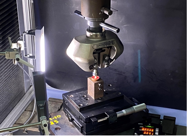 Figure 4: Shimadzu fracture resistance-testing machine.